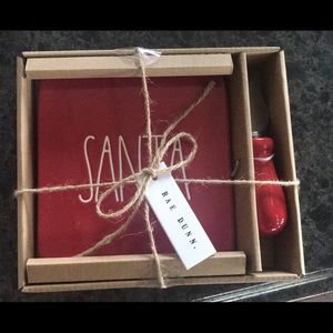 Rae Dunn SANTA, cheese plate with knife, red , NIB